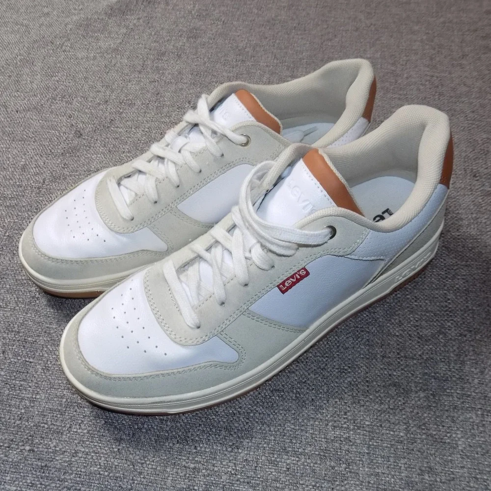 Levi's Low Top Sneaker Mens 8.5 White Grey Good 50013721 Gum Sole Casual Shoes